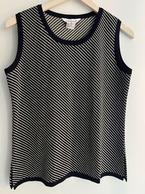 Misook Black and Gold Diagonal Stripe Sleeveless Knit Tank. Women size S